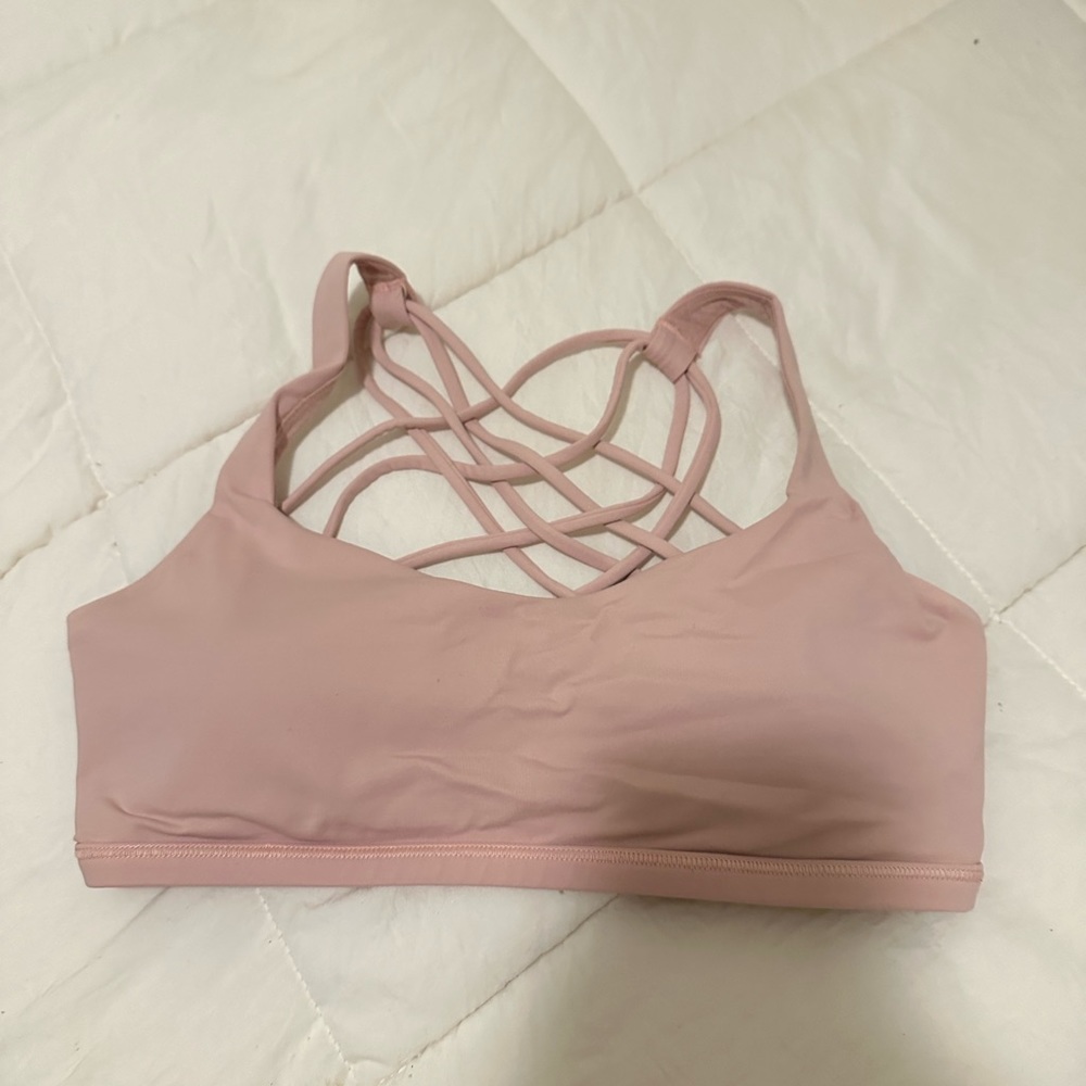 Lululemon Free to be Wild bra